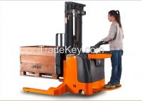 Electric Straddle Stacker