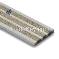 Low price aluminum base carborundum non slip stair nosing